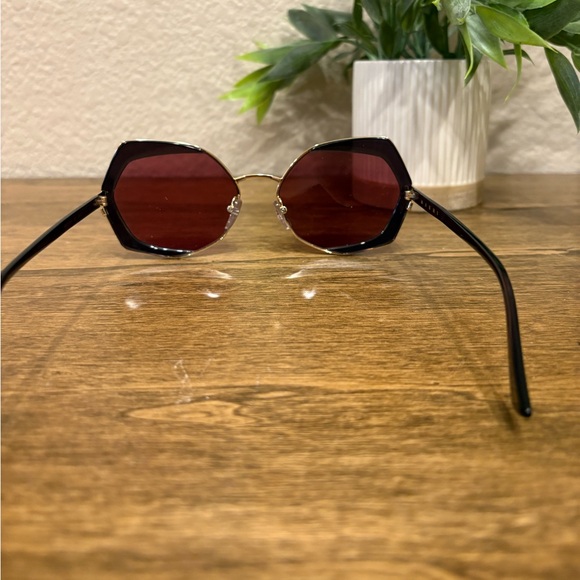 Marni Sunglasses with Case - Picture 4 of 10